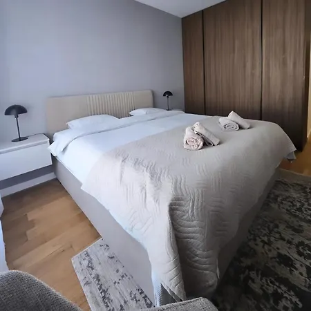 Skyline Apartments Free Parking 诺威萨 外观 照片