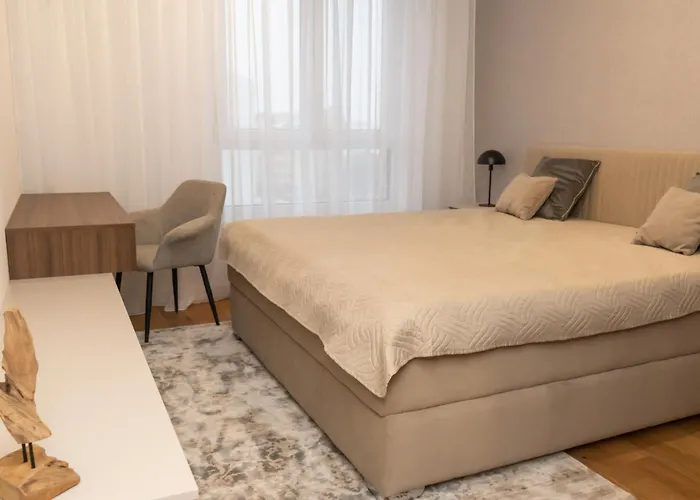 Skyline Apartments Free Parking